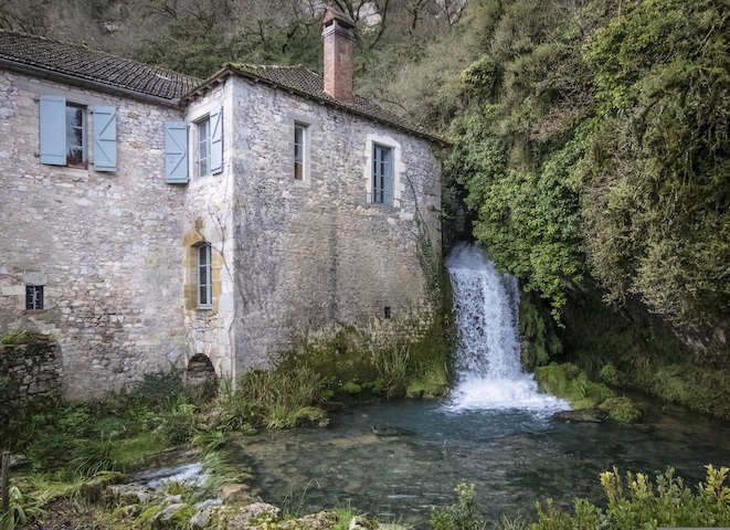 Molino en venta: una oportunidad única para vivir en un entorno rural Los molinos en venta son una de las propiedades rurales que se pueden encontrar en España. Aldeasabandonadas.com