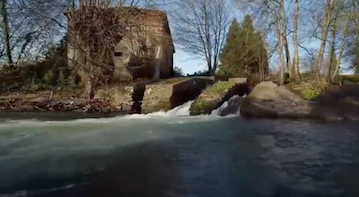 Molino con encanto y abundante agua en venta ,  Lugo  Una propiedad, rodeada de naturaleza y con múltiples posibilidades. Ideal para un proyecto rural, turístico o una inversión con visión de futuro 1, 4 ha, conjunto conpleto 250.000€ solo molino 60.000€ 